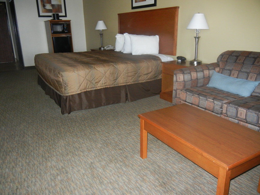 Days Inn By Wyndham Phenix City Near Fort Moore מראה חיצוני תמונה